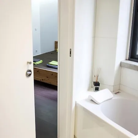 New In Marques De Pombal Apartment Lissabon